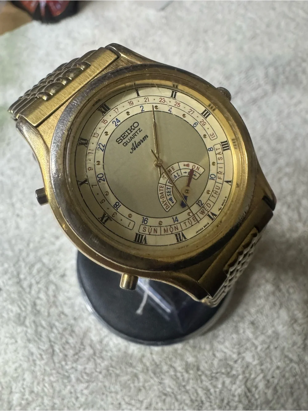 Seiko Gold and Cream Analog Alarm Watch